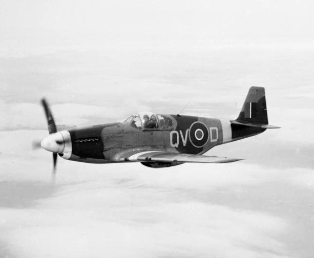 Mustang III 19 Sqn RAF in flight 1944